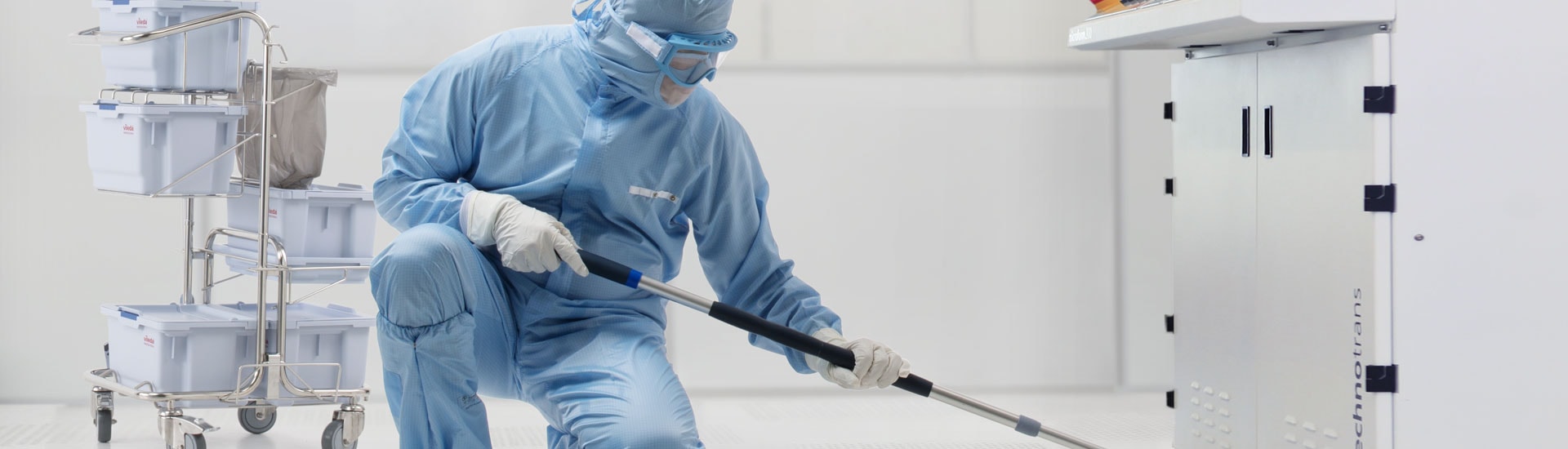 CE_cleaning_under_furniture_web_header.jpg CE_cleaning_under_furniture_web_header.jpg